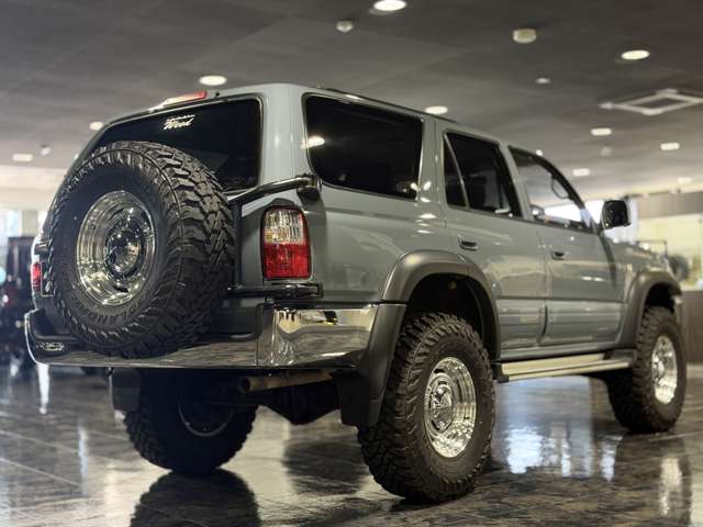 トヨタ ハイラックスサーフ ２．７ ＳＳＲ－Ｘ ワイドボディ ４ＷＤ H10年 (近畿) 99