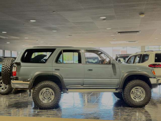 トヨタ ハイラックスサーフ ２．７ ＳＳＲ－Ｘ ワイドボディ ４ＷＤ H10年 (近畿) 99