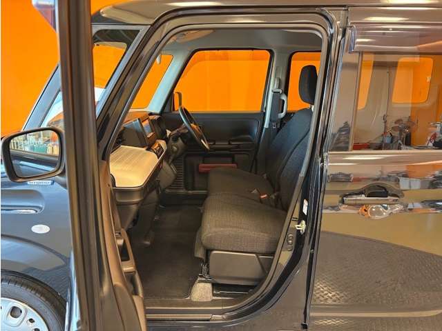 スズキ スペーシア ６６０ ハイブリッド Ｇ スズキセーフティサポート非装着車 R5年 () 99