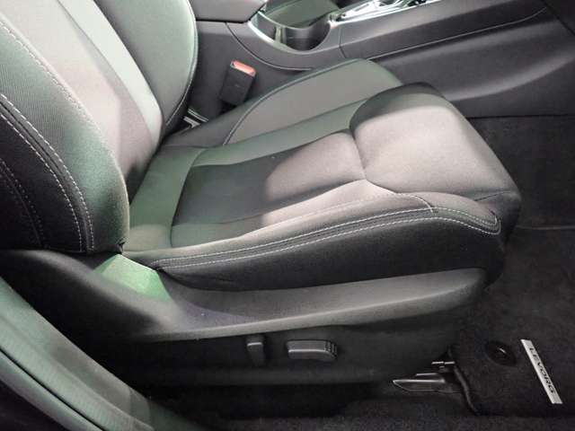 スバル レヴォーグ １．８ ＧＴ ＥＸ ４ＷＤ R4年 (近畿) 99