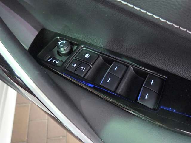 トヨタ カローラスポーツ　ハイブリッド １．８ ハイブリッド Ｇ Ｚ R7年 () 99