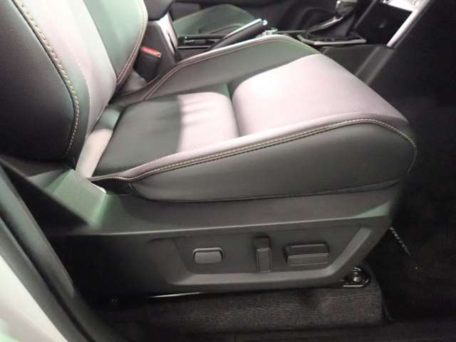 三菱 トライトン ２．４ ＧＳＲ ディーゼルターボ ４ＷＤ R7年 () 99