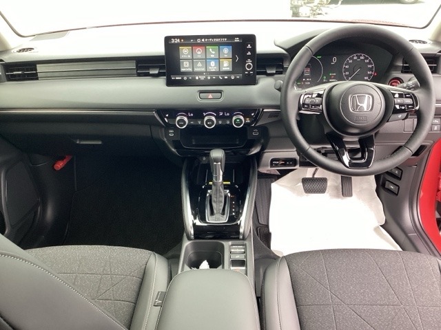 ホンダ ヴェゼル １．５ Ｅ：ＨＥＶ Ｚ R8年 (近畿) 99