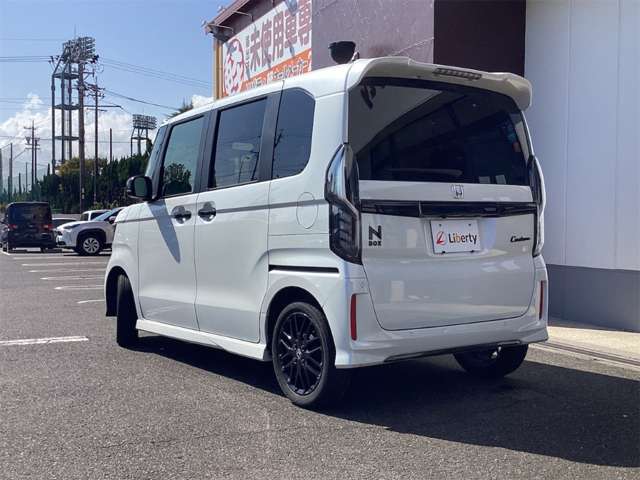 ホンダ Ｎ　ＢＯＸ カスタム ６６０ Ｌ ターボ スタイルプラス ブラック R5年 () 99