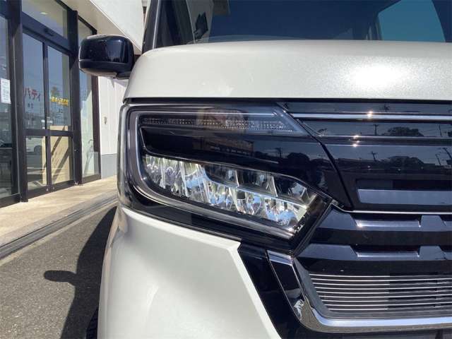ホンダ Ｎ　ＢＯＸ カスタム ６６０ Ｌ ターボ スタイルプラス ブラック R5年 () 99