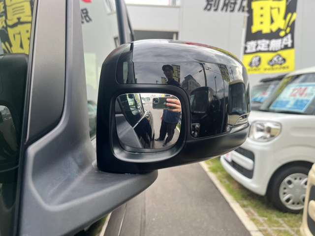 ホンダ Ｎ　ＢＯＸ カスタム ６６０ R6年 () 99