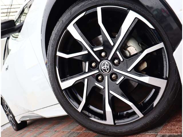 トヨタ プリウスＰＨＶ ２．０ プラグインハイブリッド Ｚ R6年 () 99