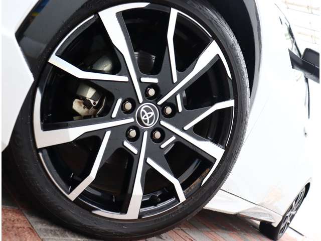 トヨタ プリウスＰＨＶ ２．０ プラグインハイブリッド Ｚ R6年 () 99