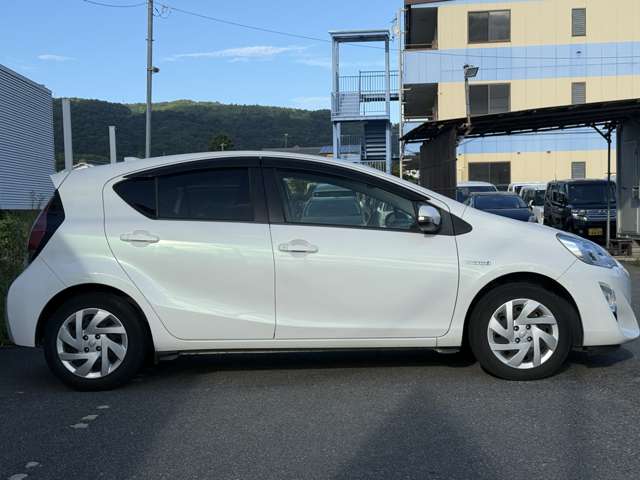 トヨタ アクア １．５ Ｓ H27年 (関東) 99