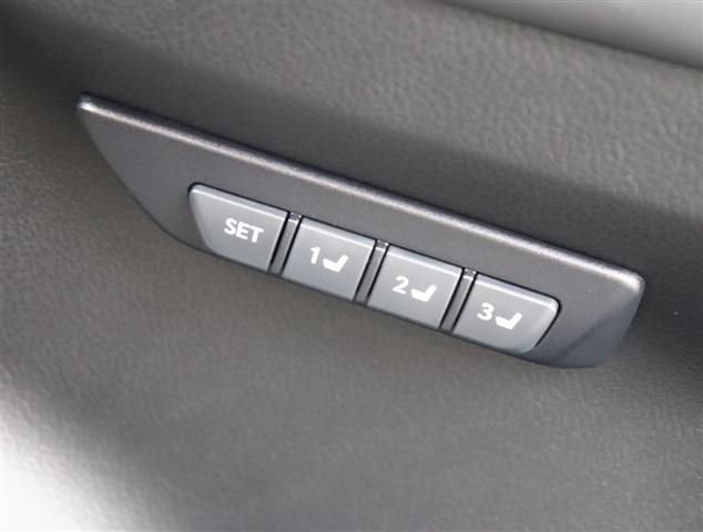 レクサス ＮＸ３００ｈ Ｆスポーツ H28年 (関東) 99