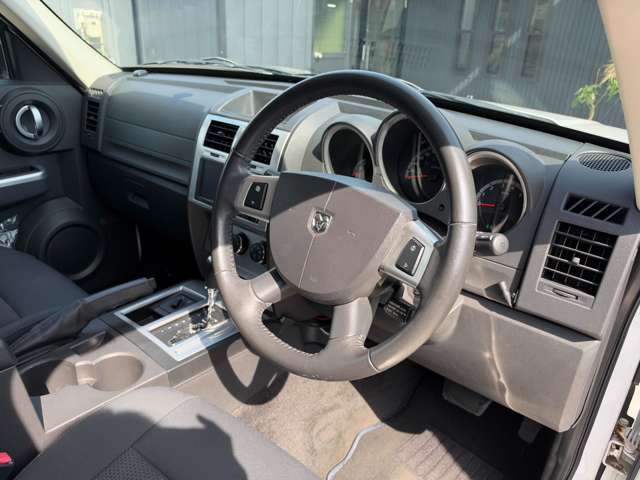 ダッジ ナイトロ ＳＸＴ H24年 (関東) 99