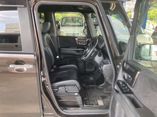 ホンダ Ｎ　ＢＯＸ ６６０ Ｇ ＥＸ ターボ ホンダセンシング R1年 (九州・沖縄) 99
