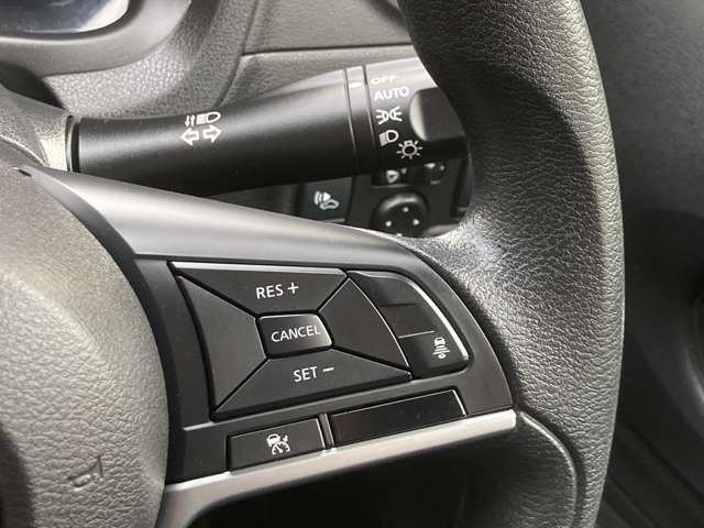日産 ノート １．２ Ｅ－ＰＯＷＥＲ Ｘ ブラックアロー H30年 () 99