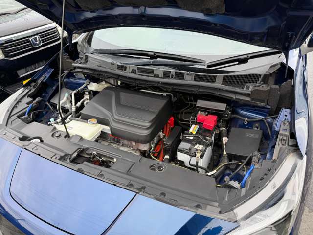 日産 リーフ Ｇ R4年 (東海) 99
