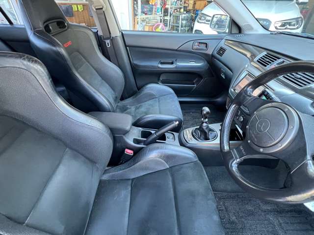 三菱 ランサー ２．０ ＧＳＲ ＩＸ ４ＷＤ H17年 (東海) 99