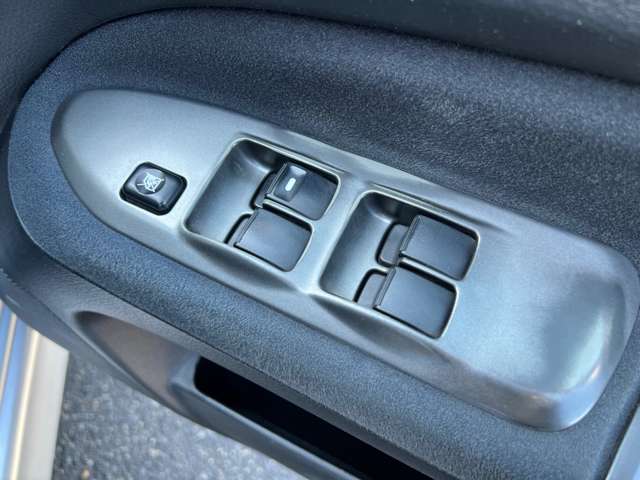 三菱 ランサー ２．０ ＧＳＲ ＩＸ ４ＷＤ H17年 (東海) 99