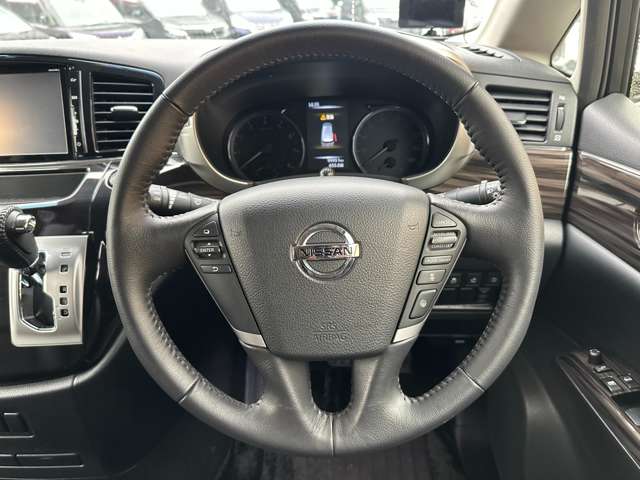 日産 エルグランド ２．５ ２５０ハイウェイスターＳ R2年 () 99
