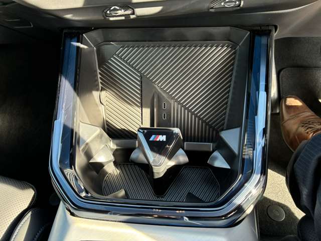ＢＭＷ Ｘ３ Ｍ５０ Ｘドライブ ４ＷＤ R7年 (四国) 99
