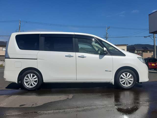 日産 セレナ ２．０ ２０Ｇ Ｓ－ＨＹＢＲＩＤ H24年 (関東) 99
