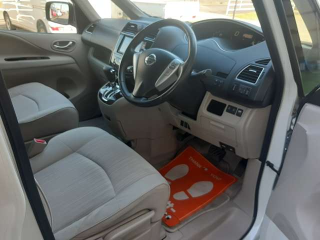 日産 セレナ ２．０ ２０Ｇ Ｓ－ＨＹＢＲＩＤ H24年 (関東) 99