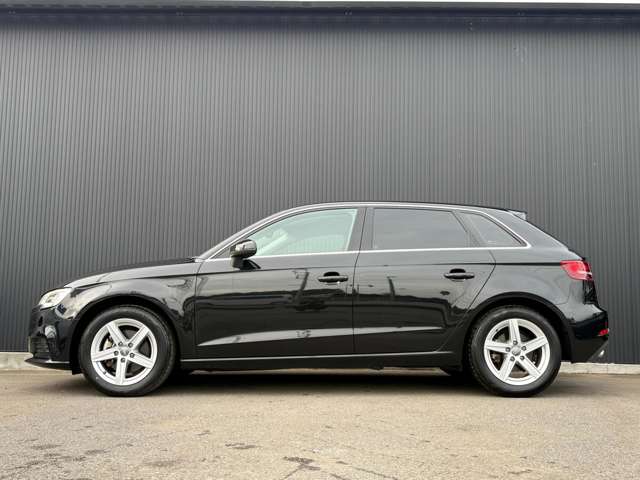 アウディ Ａ３　スポーツバック １．４　ＴＦＳＩ H29年 (関東) 99