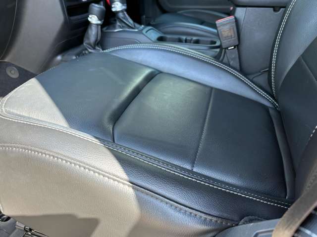 ジープ ラングラー　アンリミテッド アンリミテッド サハラ ３．６Ｌ ４ＷＤ R1年 (関東) 99