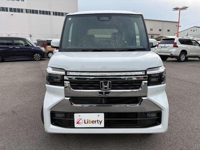 ホンダ Ｎ　ＢＯＸ カスタム ６６０ R8年 () 99