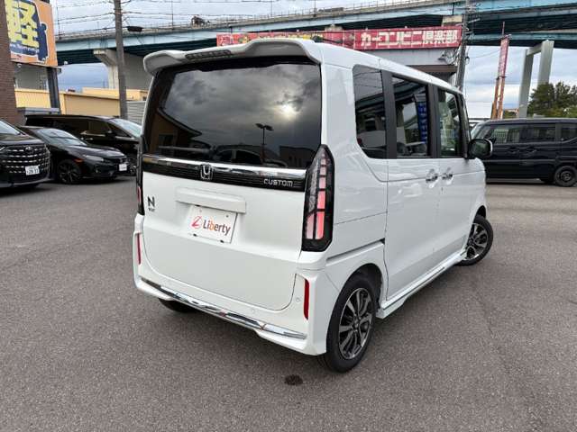 ホンダ Ｎ　ＢＯＸ カスタム ６６０ R8年 () 99