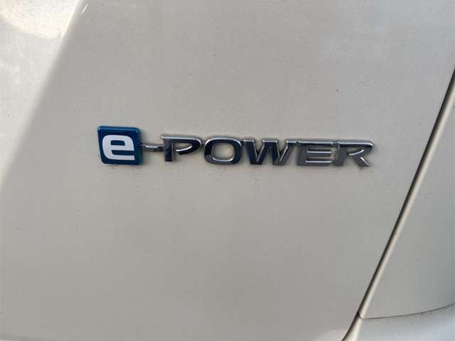 日産 セレナ １．２ Ｅ－ＰＯＷＥＲ ハイウェイスター Ｖ H30年 () 99