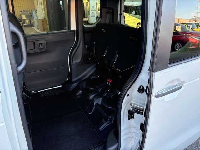ホンダ Ｎ　ＢＯＸ カスタム ６６０ R6年 (近畿) 99