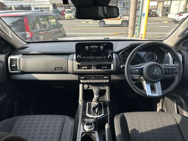 三菱 トライトン ２．４ ＧＬＳ ディーゼルターボ ４ＷＤ R6年 (東海) 99
