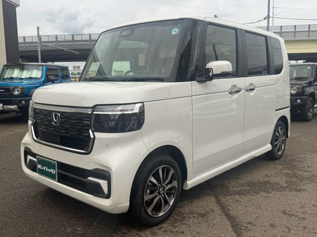 ホンダ Ｎ　ＢＯＸ カスタム ６６０ R8年 () 99