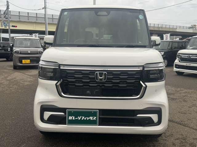 ホンダ Ｎ　ＢＯＸ カスタム ６６０ R8年 () 99