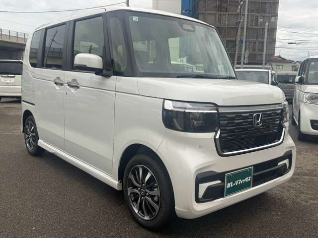 ホンダ Ｎ　ＢＯＸ カスタム ６６０ R8年 () 99