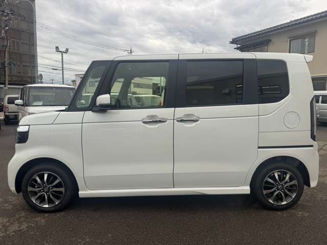 ホンダ Ｎ　ＢＯＸ カスタム ６６０ R8年 () 99