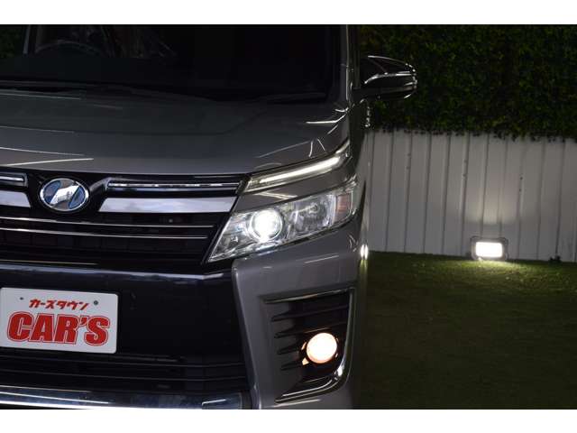 トヨタ ヴォクシー ２．０ ＺＳ 煌 ４ＷＤ H27年 (北海道) 99