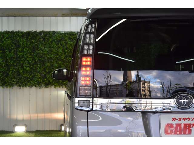 トヨタ ヴォクシー ２．０ ＺＳ 煌 ４ＷＤ H27年 (北海道) 99