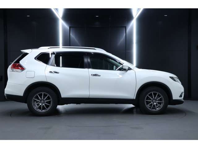 日産 エクストレイル ２．０ ２０Ｘ エマージェンシーブレーキパッケージ ２列車 ４ＷＤ H28年 (北海道) 99