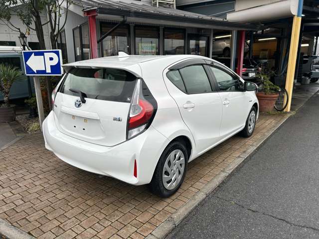 トヨタ アクア １．５ Ｌ H29年 () 99