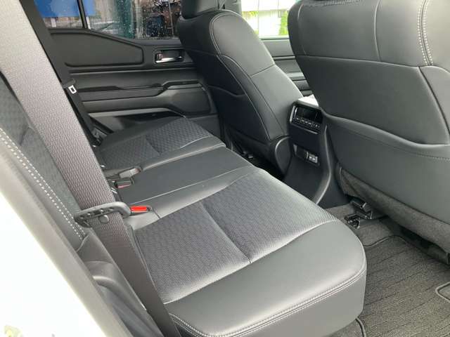 トヨタ ランドクルーザー２５０ ２．７ ＶＸ ４ＷＤ R7年 (関東) 99