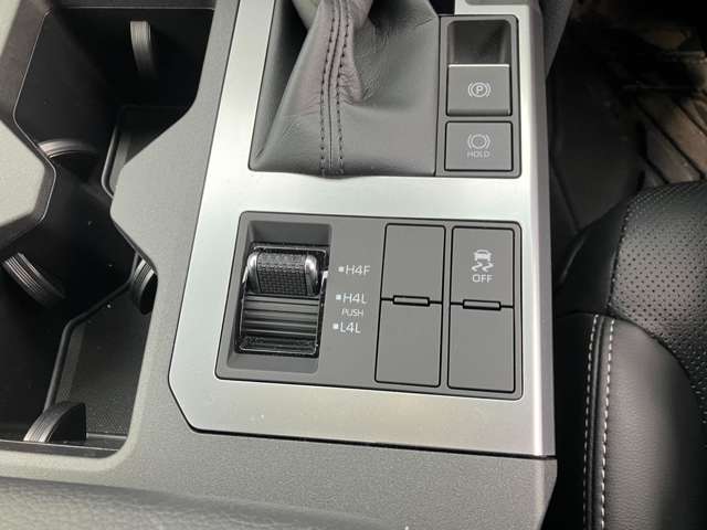 トヨタ ランドクルーザー２５０ ２．７ ＶＸ ４ＷＤ R7年 (関東) 99