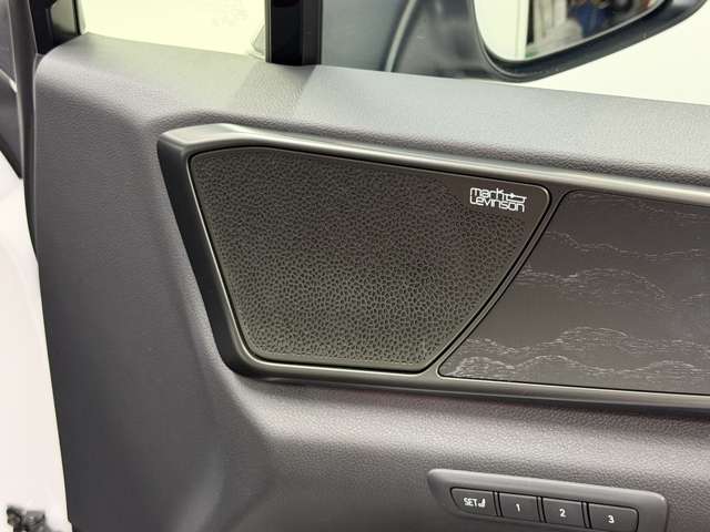 レクサス ＮＸ３５０ｈ ３５０Ｈ バージョンＬ ４ＷＤ R5年 (関東) 99