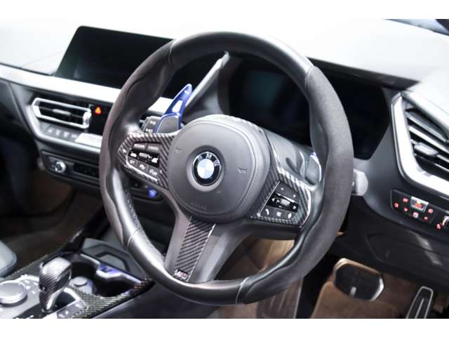 ＢＭＷ １シリーズ Ｍ１３５Ｉ Ｘドライブ ４ＷＤ R4年 (関東) 99