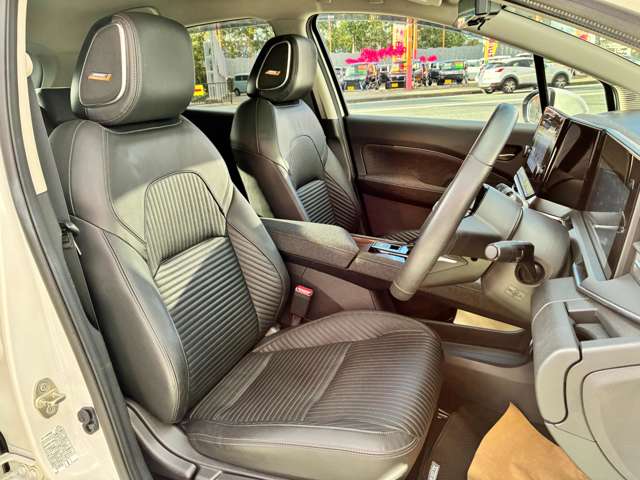 日産 ノートオーラ １．２ Ｇ ＦＯＵＲ レザーエディション ４ＷＤ R4年 (東北) 99