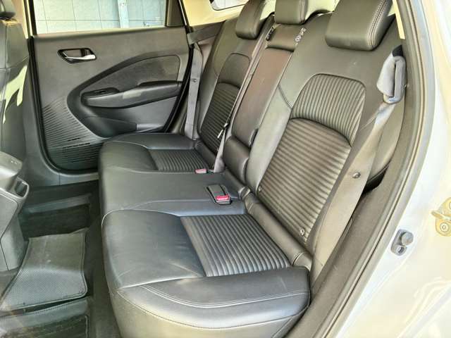 日産 ノートオーラ １．２ Ｇ ＦＯＵＲ レザーエディション ４ＷＤ R4年 (東北) 99