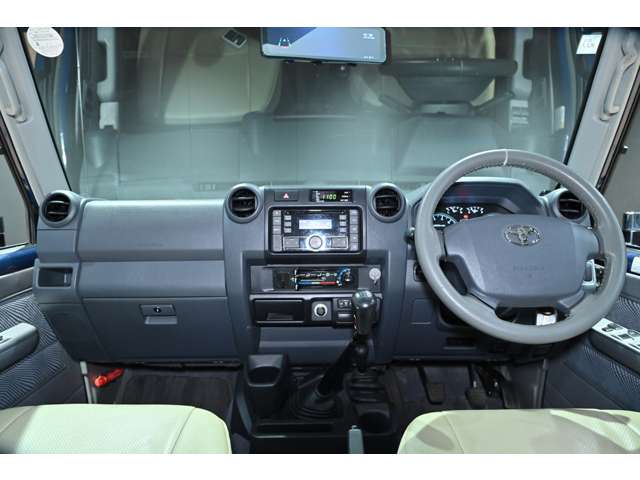 トヨタ ランドクルーザーバン ４．０ ４ＷＤ H27年 () 99