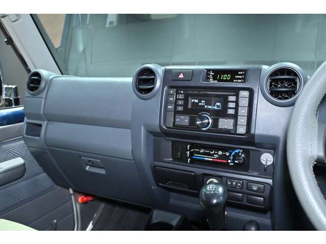 トヨタ ランドクルーザーバン ４．０ ４ＷＤ H27年 () 99