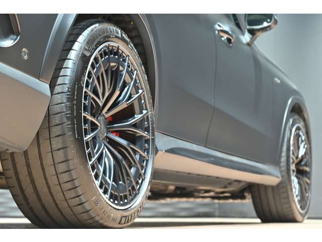 ＡＭＧ ＧＬＣ ４３ ４マチック エディション ダイナミックプラス ４ＷＤ ＭＰ２０２５０２ R7年 () 99