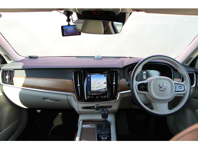 ボルボ Ｖ９０ Ｔ６ ＡＷＤ インスクリプション ４ＷＤ H29年 (関東) 99