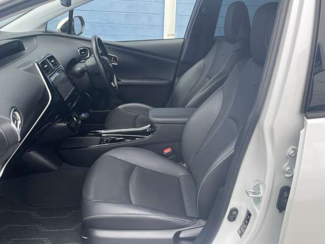 トヨタ プリウスＰＨＶ １．８ Ａ プレミアム R2年 () 99